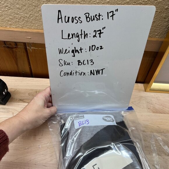 Long Tall Sally Colorblock Crewneck Long Sleeve Sweater Gray Black Size 6-8 NWT - Picture 13 of 13